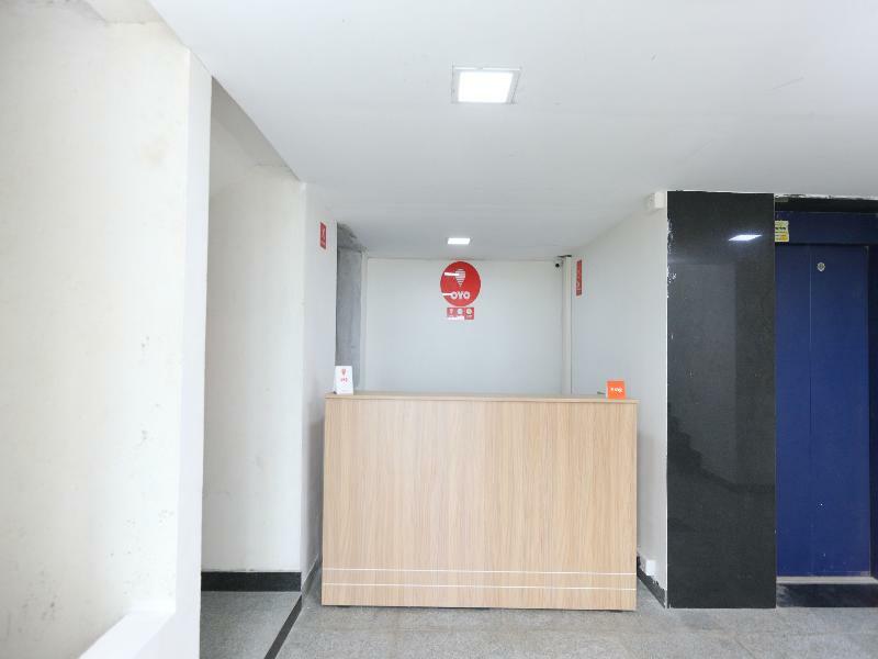 Oyo Flagship 14716 Omr Kelambakkam Hotel Chennai Ngoại thất bức ảnh