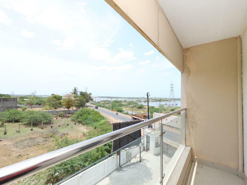 Oyo Flagship 14716 Omr Kelambakkam Hotel Chennai Ngoại thất bức ảnh